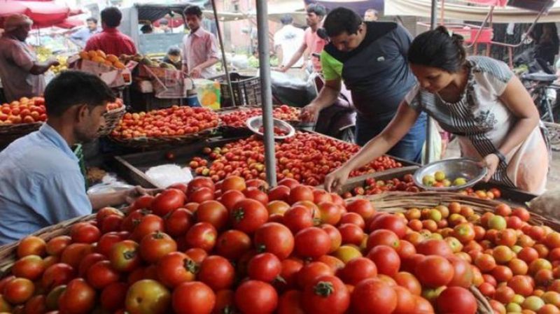 Tomato is being sold for 28 thousand rupees per kg Tomato is being sold for 28 thousand rupees per kg