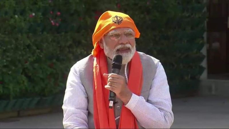  Before the elections, PM Modi met prominent people of the Sikh community