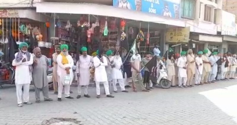 Farmers Protest Against Harsimrat Badal 