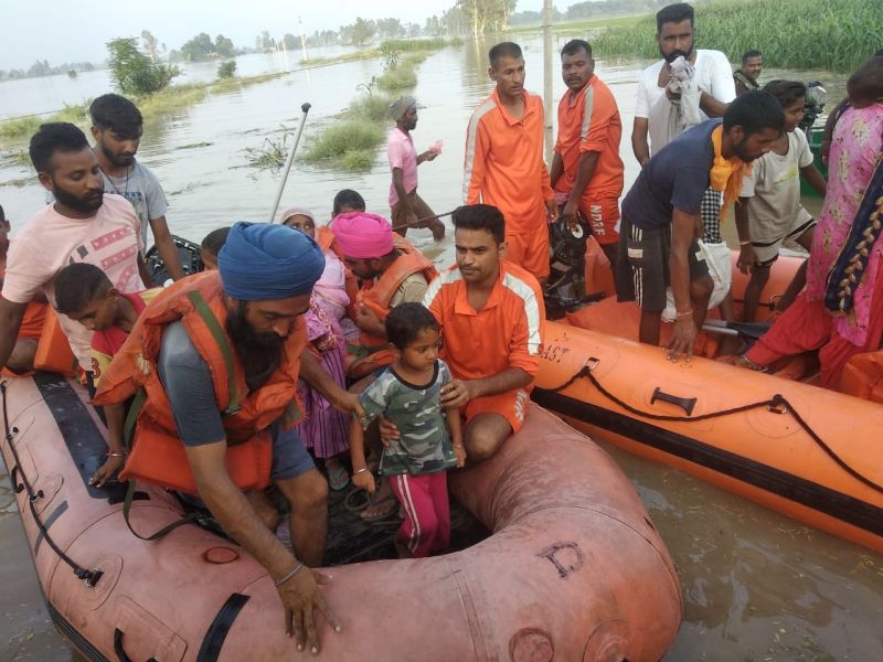 Capt Amarinder writes to PM Modi for 1000 cr. special flood relief fackage