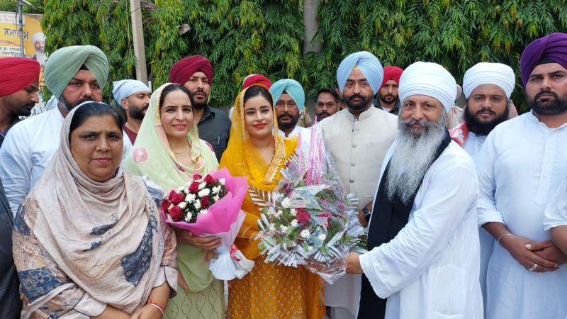  Chief Minister's wife Dr. Gurpreet Kaur and sister Manpreet Kaur attended the anniversary celebrations