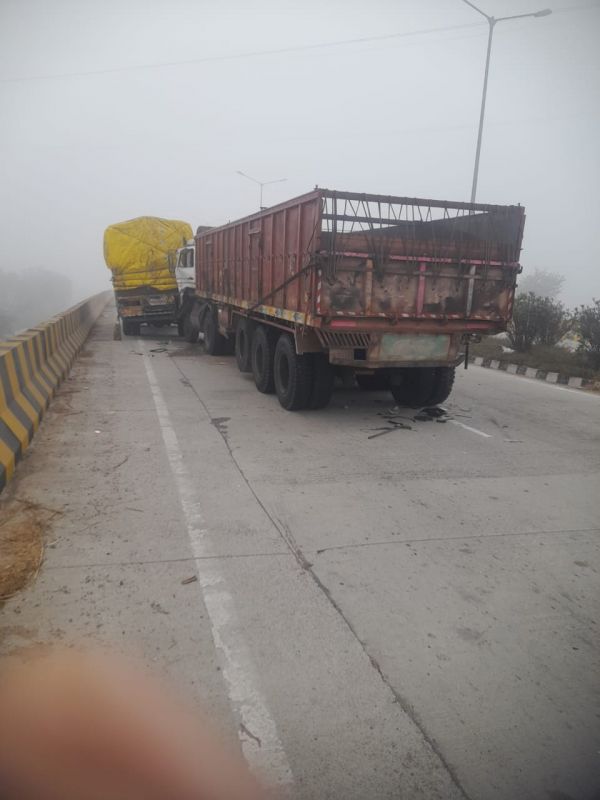 4 youths returning from Sri Darbar Sahib died in a road accident