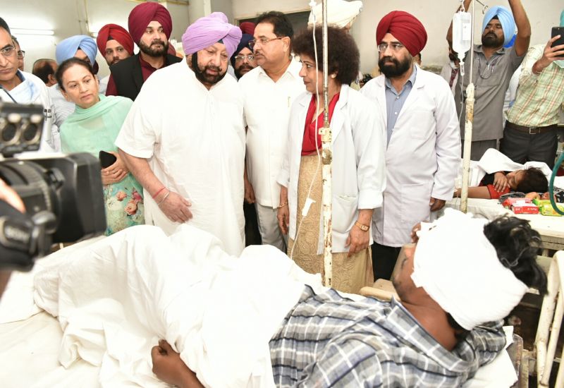 Cm talking With Patients