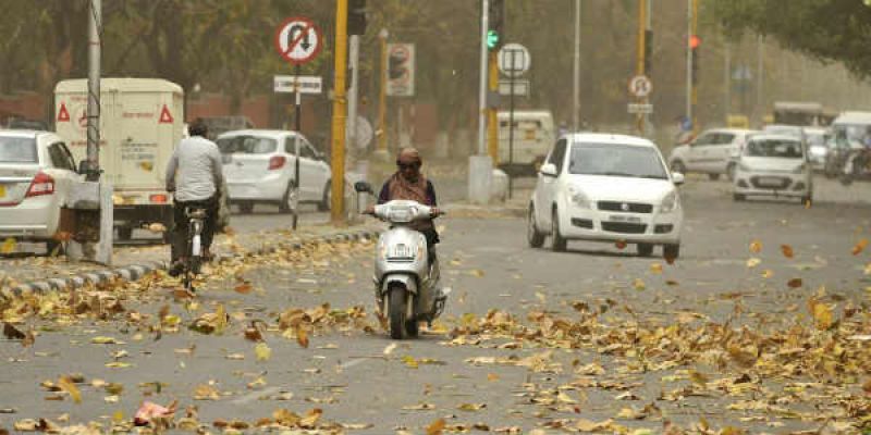 weather alert dust storm and thundershower likely to hit delhi ncr on sunday