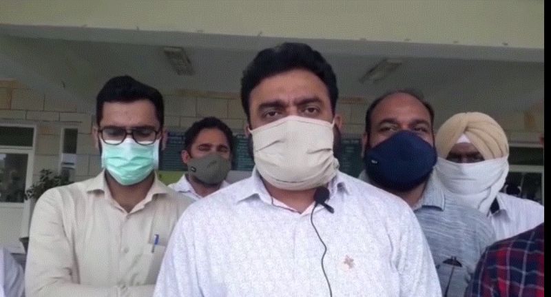 Sunny Deol Sent 4 oxygen concentrators