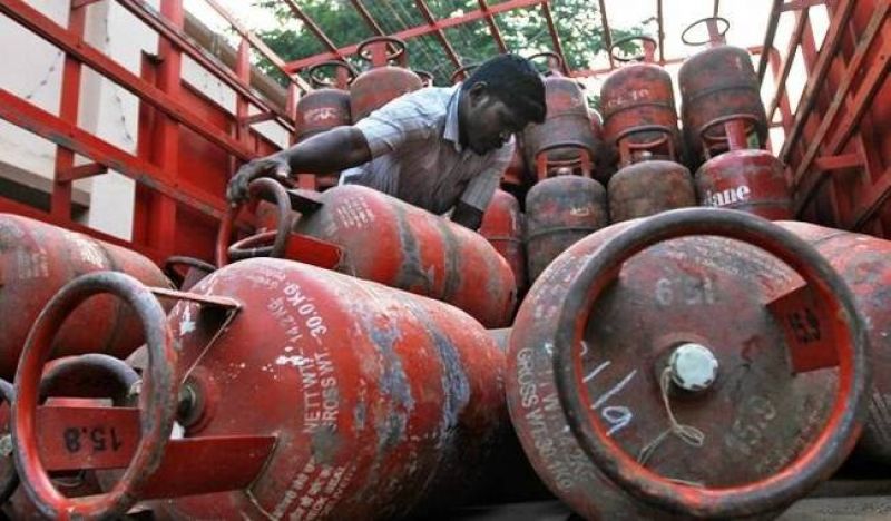 LPG cylinders rupees rise