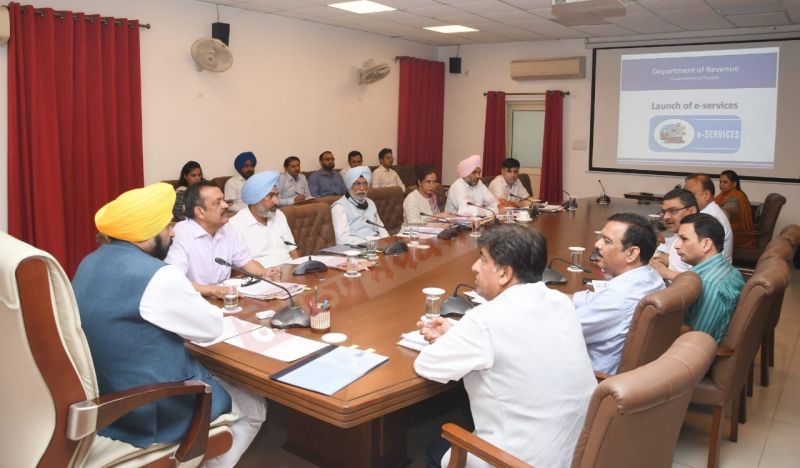 CM gives green signal to promote e-services in revenue department