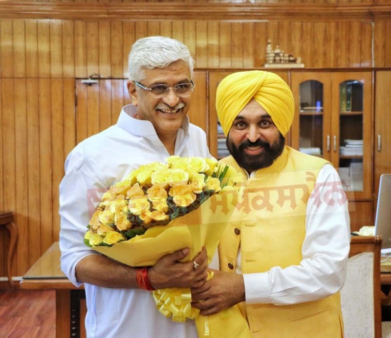 CM Mann met Union Minister Gajendra Singh Shekhawat