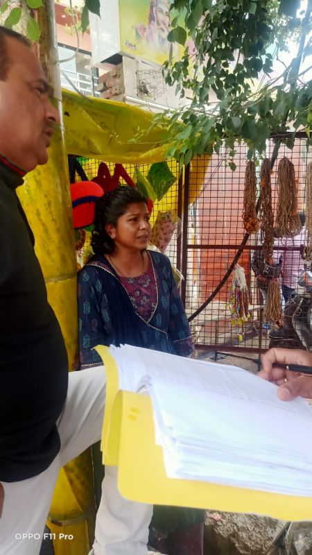 Missing female constable selling flowers Missing female constable selling flowers