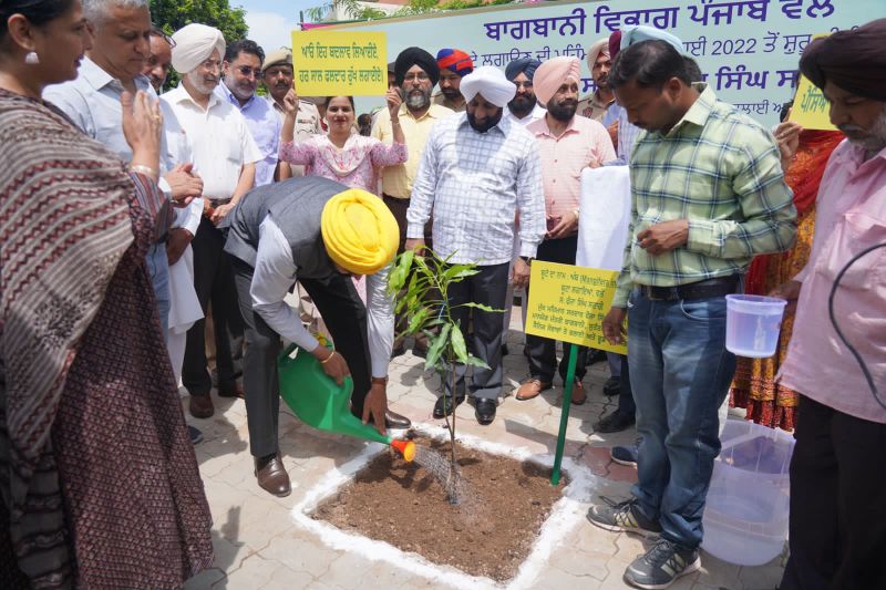  The campaign to plant fruit trees in the entire state started