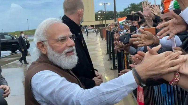 PM Modi gets a warm welcome from Indian diaspora in US PM Modi gets a warm welcome from Indian diaspora in US