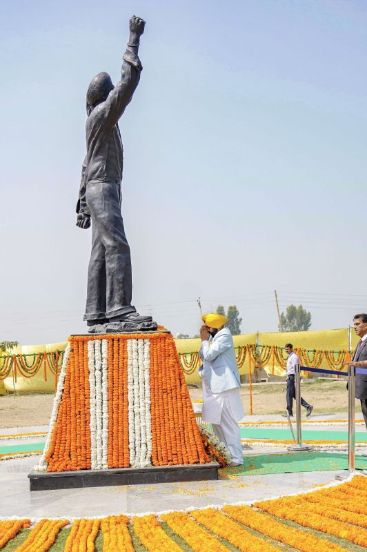 BHAGWANT MANN BHAGWANT MANN