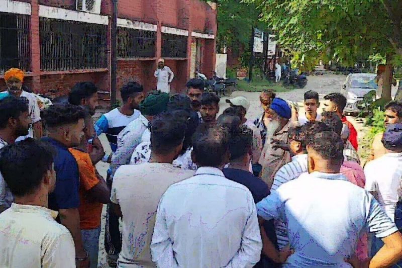 Two workers electrocuted  Two workers electrocuted