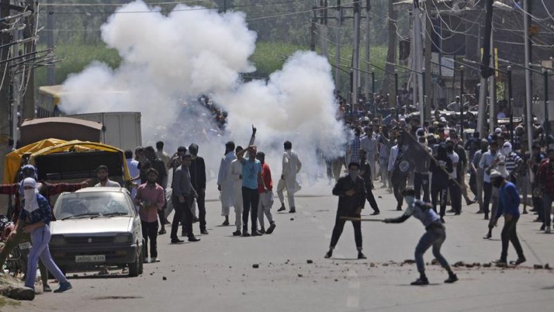 crpf driver and unidentified stone pelters booked