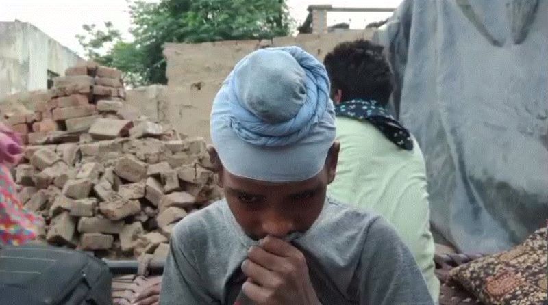 10-year-old Gursikh digs up cheese in the scorching sun to treat a sick father