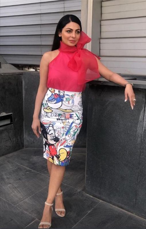 Neeru bajwa giddha video