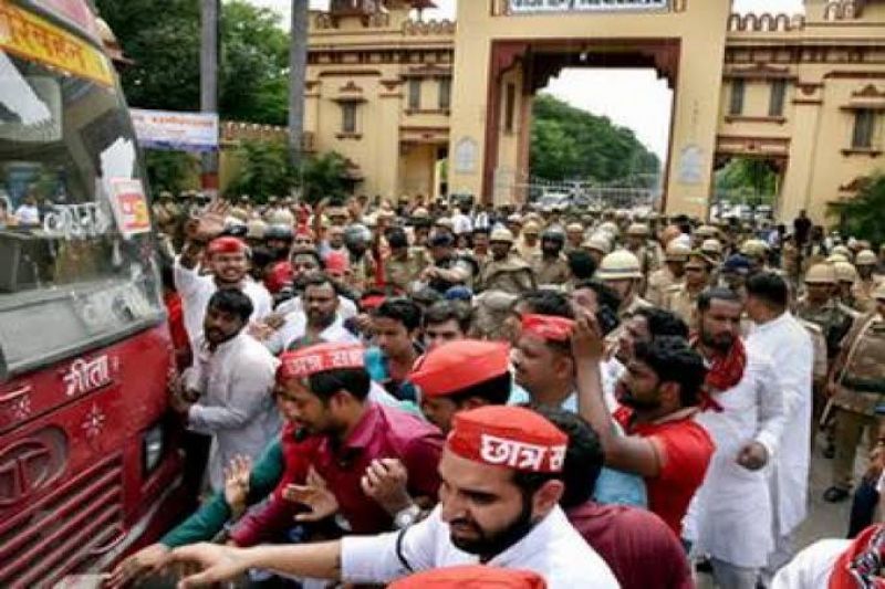Fresh row at BHU as students oppose appointment of Muslim professor