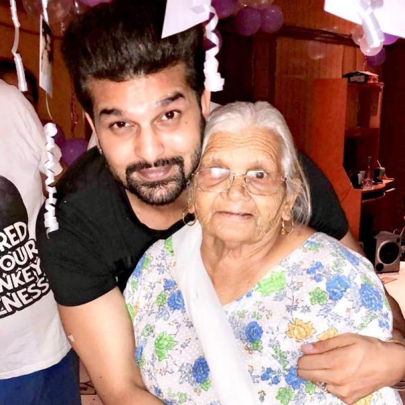 Hans Raj Hans mother passes away