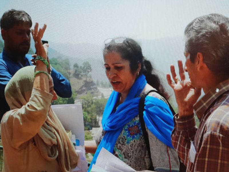  Lady officer shot dead by hotelier