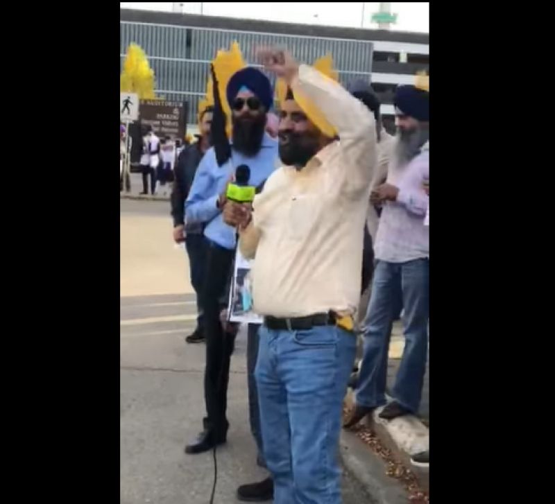 Gurdas Maan against Protest