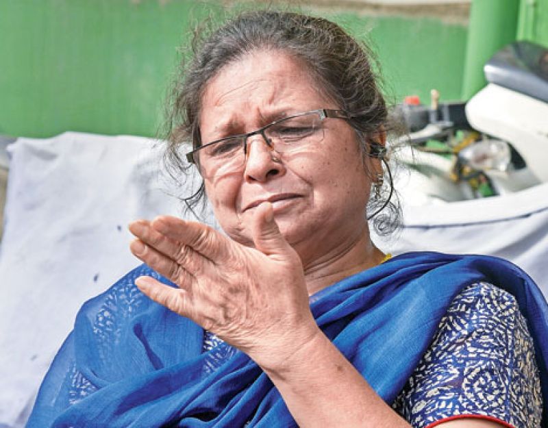 Uttara Bahuguna pant