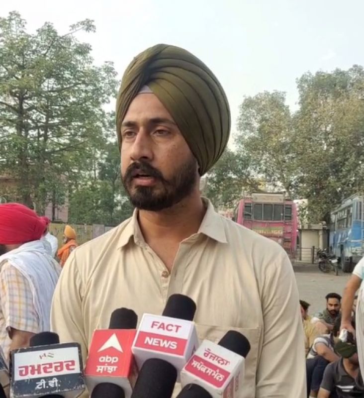 Contractual employees of Punjab Roadways hold 3-day protest  Contractual employees of Punjab Roadways hold 3-day protest