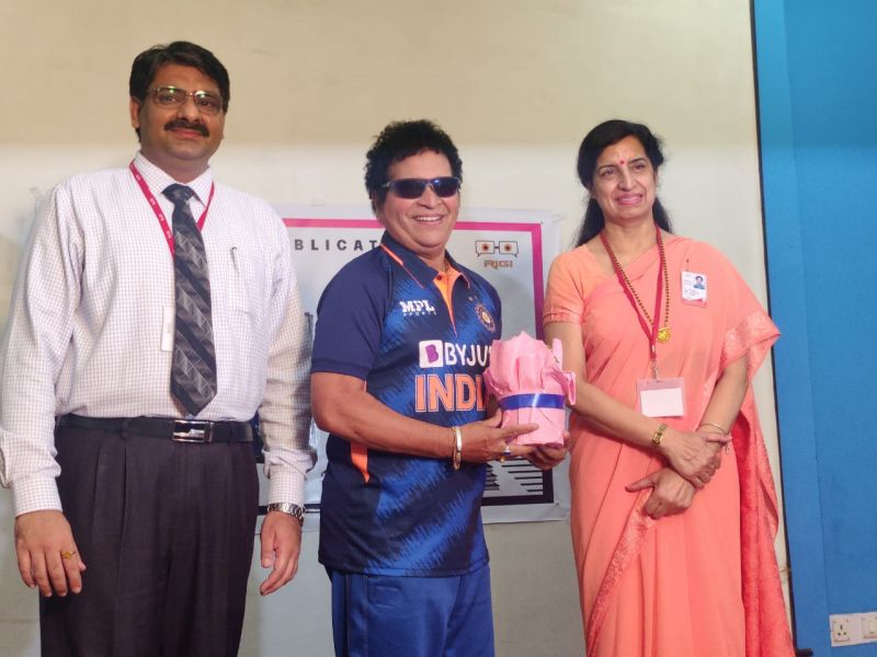 Sachin Tendulkar's fan Rajinder writes unique record book 'Zero to Mahashatak' Sachin Tendulkar's fan Rajinder writes unique record book 'Zero to Mahashatak'