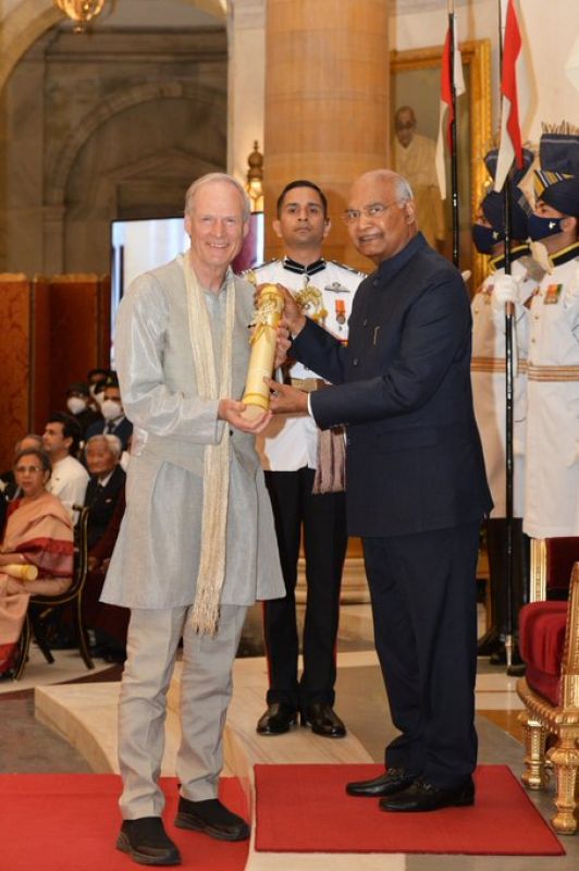 President Kovind presents Padma Shri to Shri Rutger Kortenhorst for Literature and Education