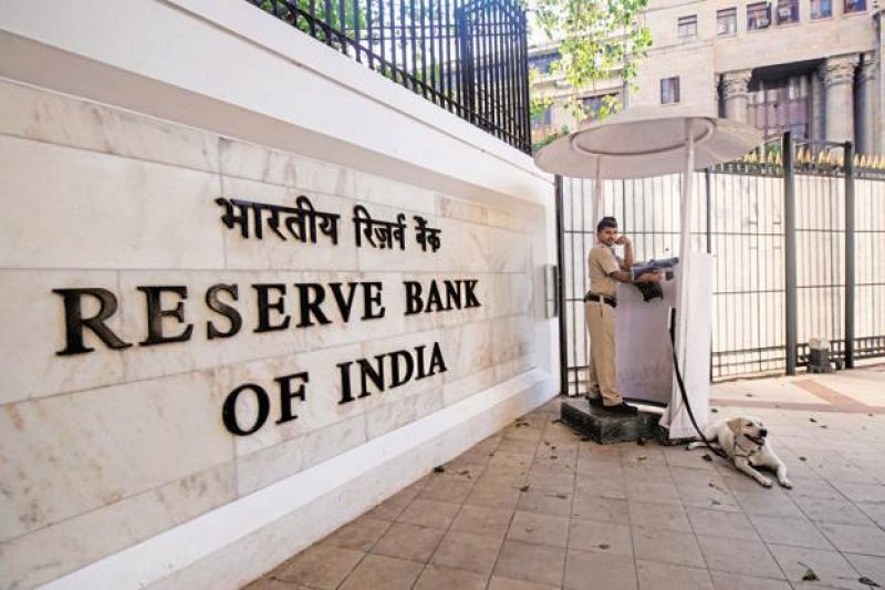 RBI makes Aadhaar linking of bank accounts mandatory