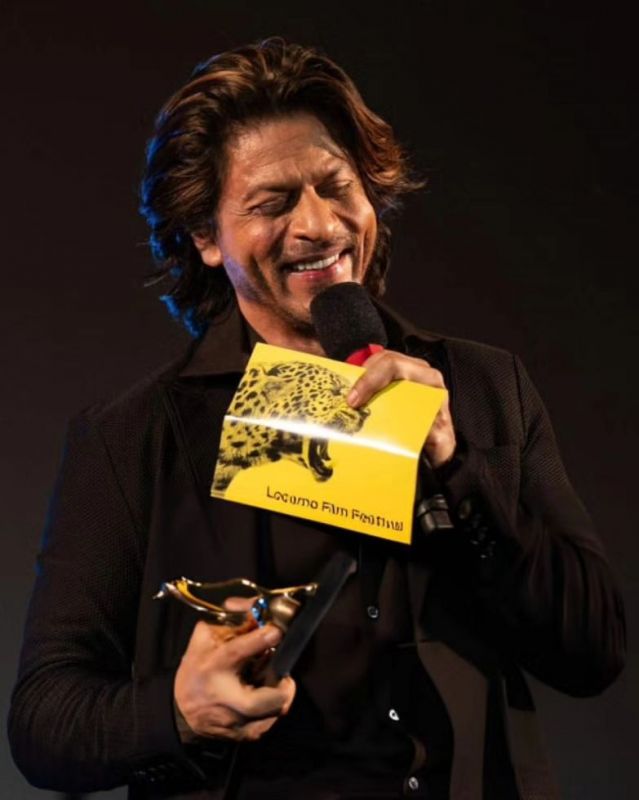 Shahrukh Khan honored with Pardo Alla Career Award Shahrukh Khan honored with Pardo Alla Career Award