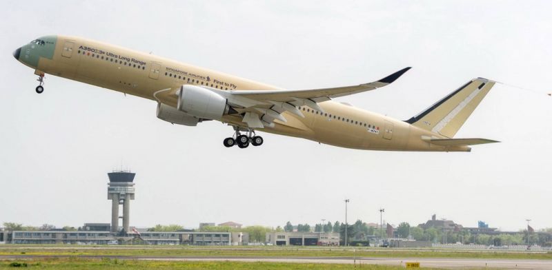 Airbus A 350- 900 ULR