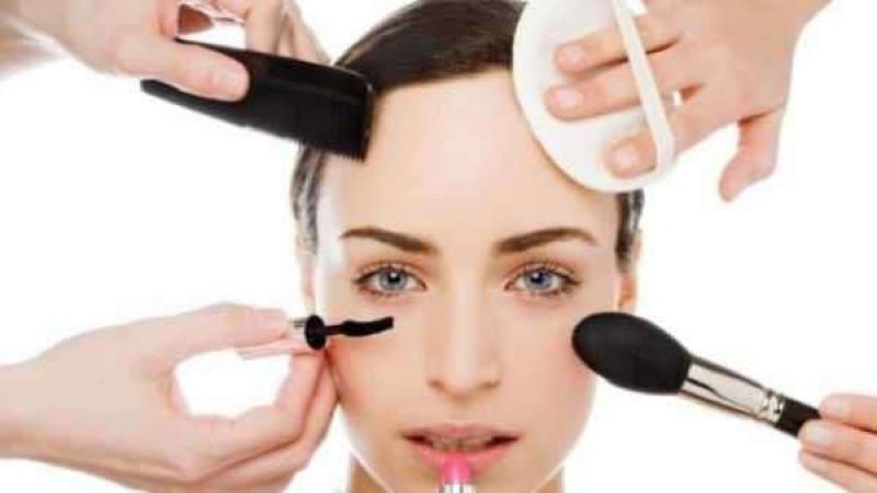 Environment friendly makeup