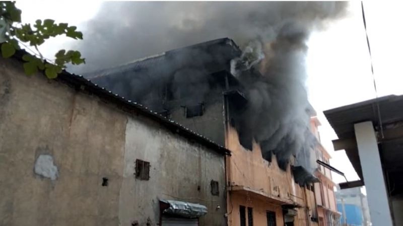 Terrible fire broke out in the warehouse of Udyog Nagar in Delhi