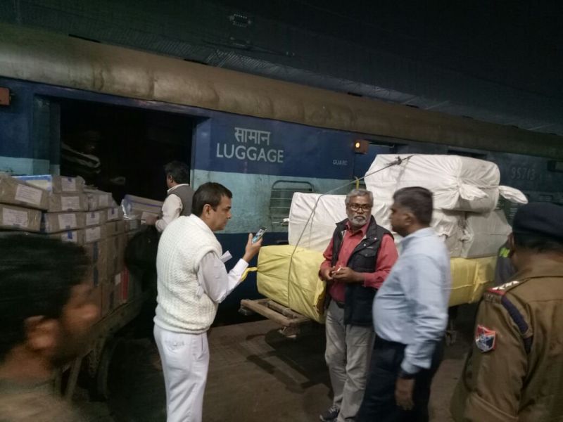 too much luggage in indian train