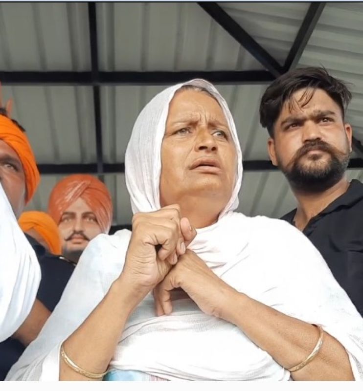 Sidhu Moosewala's Mother