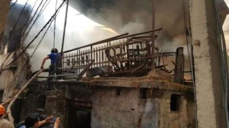 Khanna Showroom And Godown Fire