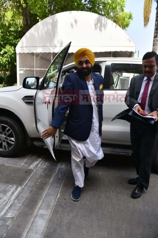 Punjab CM Bhagwant Mann meets PM Modi