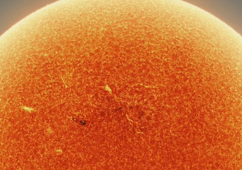 Astrophotographer snaps his 'clearest ever photo of the SUN