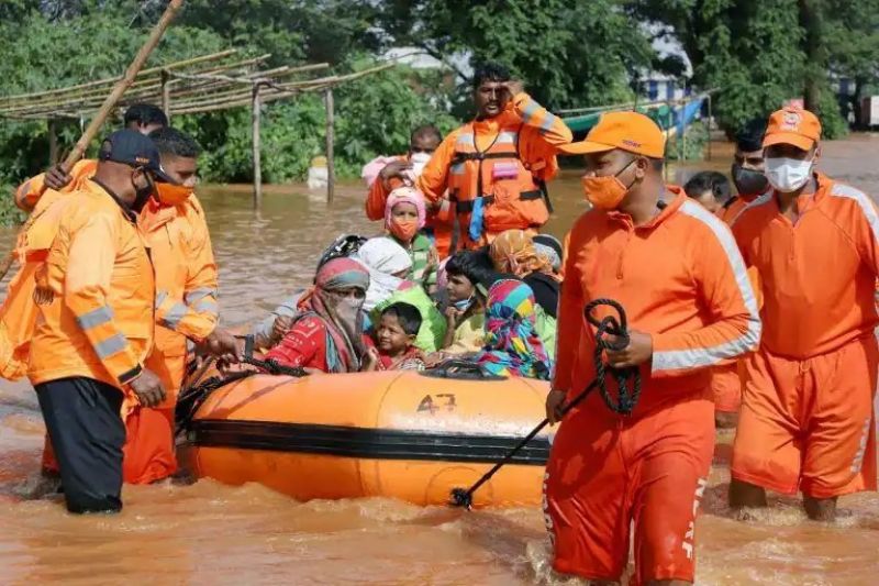 Heavy rains wreak havoc in Maharashtra