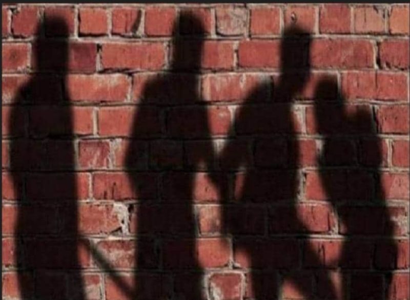 Child kidnapping rumours father beaten by Mob Noida