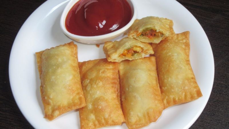 Vegetable Pizza Puff