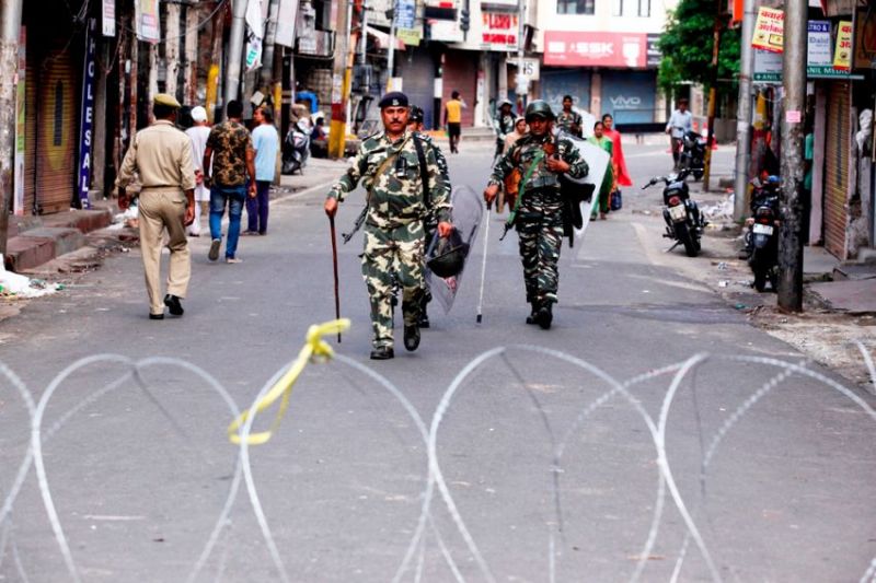 Terrorists Attack  Near Class 10 Board Exam Centre In Pulwama