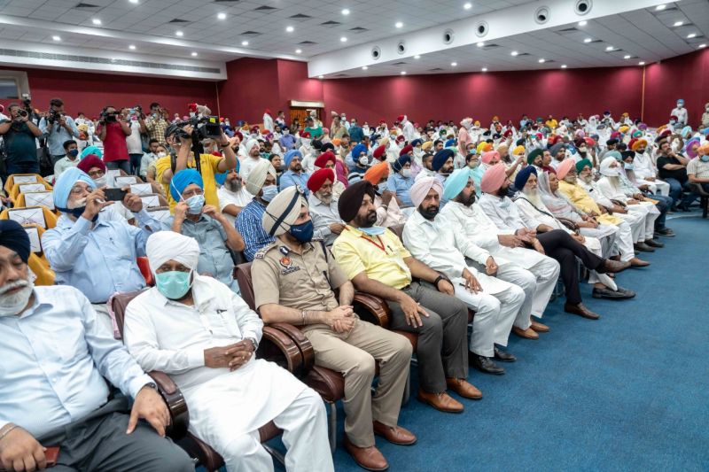 Punjab CM inaugurates Sant Prem Singh Murale Wale Chair & other projects at GNDU  Punjab CM inaugurates Sant Prem Singh Murale Wale Chair & other projects at GNDU