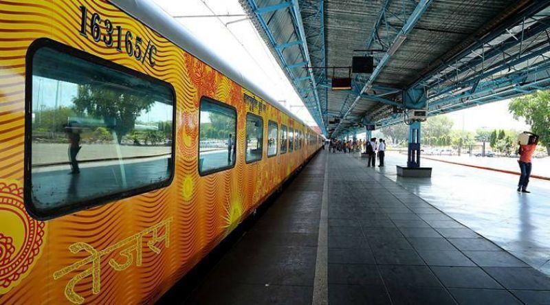 Delhi-Lucknow Tejas Express
