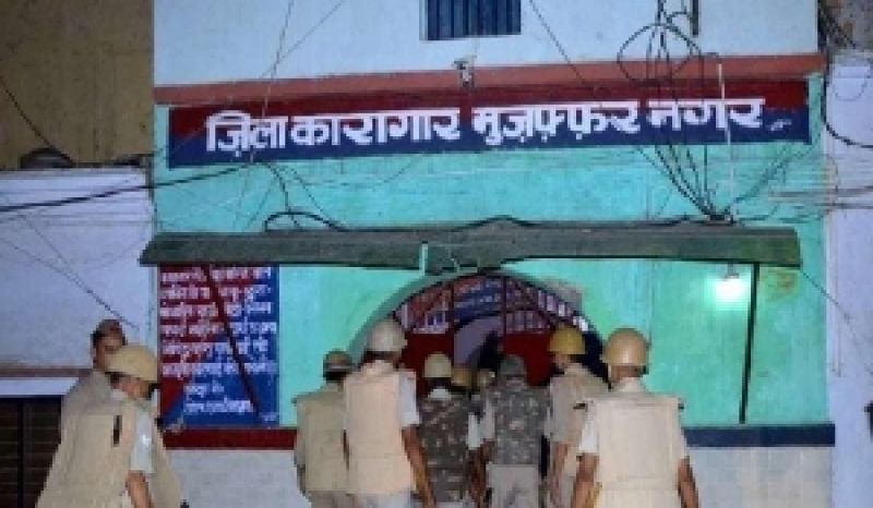 Cab Driver Hands Over Passenger's Forgotten Bag With Rs 8 Lakh, To Be Rewarded For His Honesty