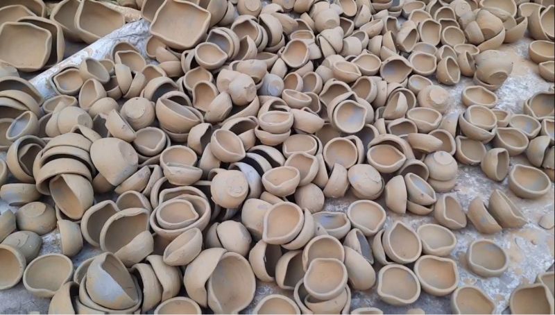 People are buying China Made lamps instead of buying clay lamps