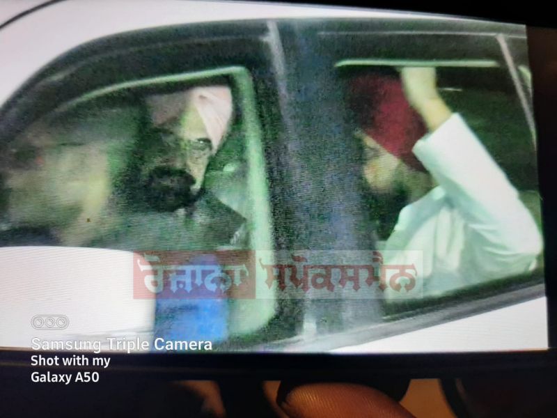 kanwar sandhu and cm channi 