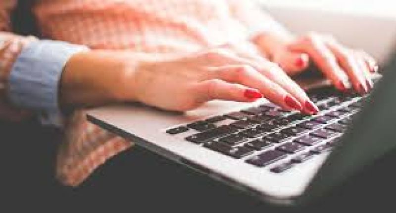 DGCA bans certain models of apple laptop in flight citing overheating problems