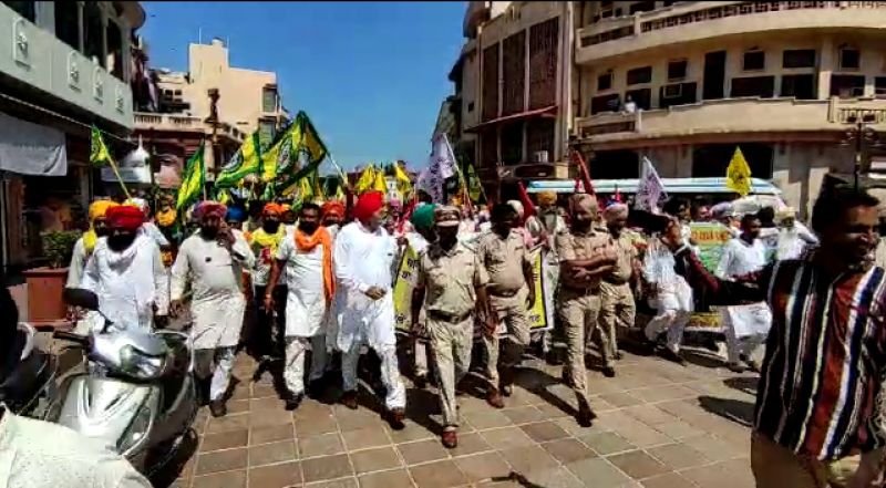 Opposition to renovation of Jallianwala Bagh continues, families of martyrs take to the streets Opposition to renovation of Jallianwala Bagh continues, families of martyrs take to the streets