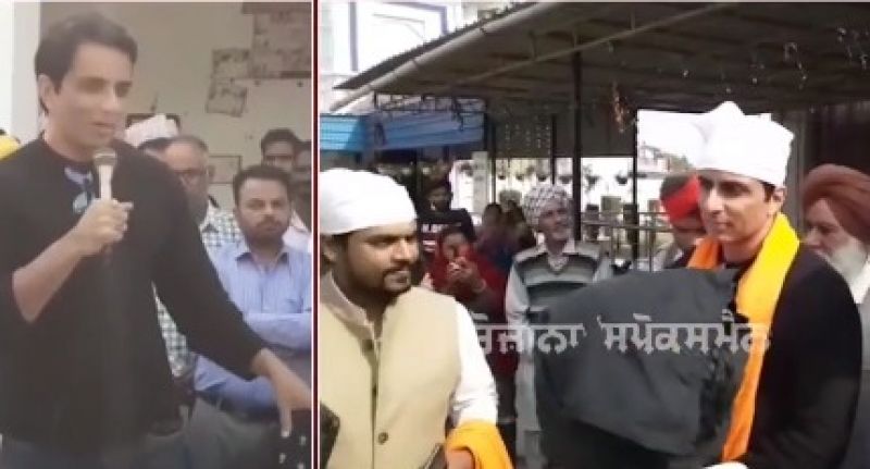  Sonu Sood with her sister visited various villages in Moga 